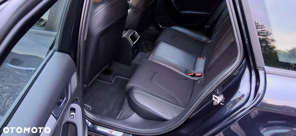 Audi A4 Avant 2.0 TFSI Quattro - 17