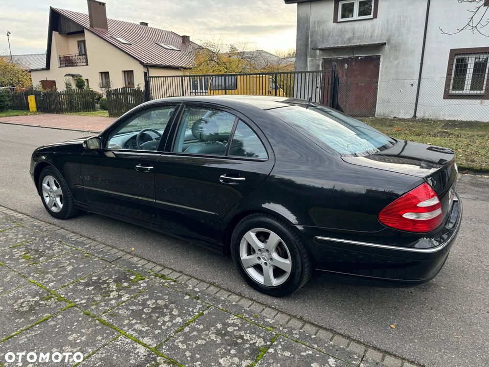 Mercedes-Benz Klasa E 320 CDI 4-Matic Avantgarde - 12