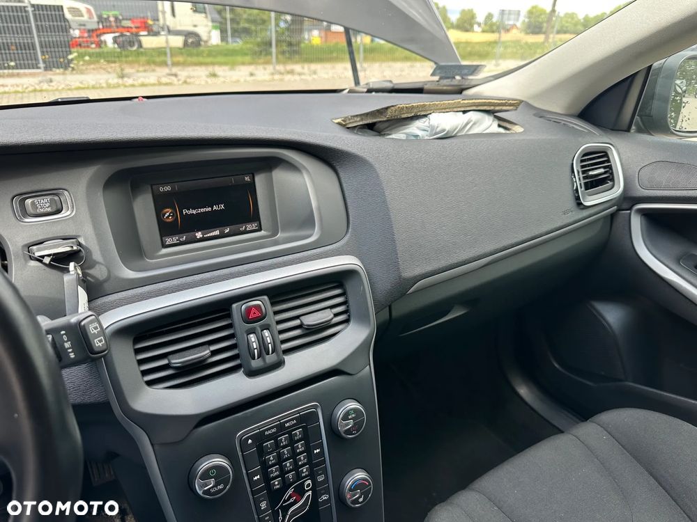 Volvo V40 - 14