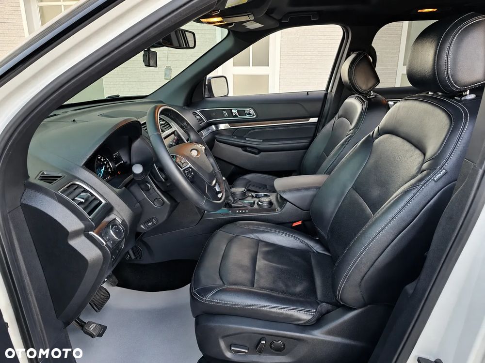 Ford Explorer - 8