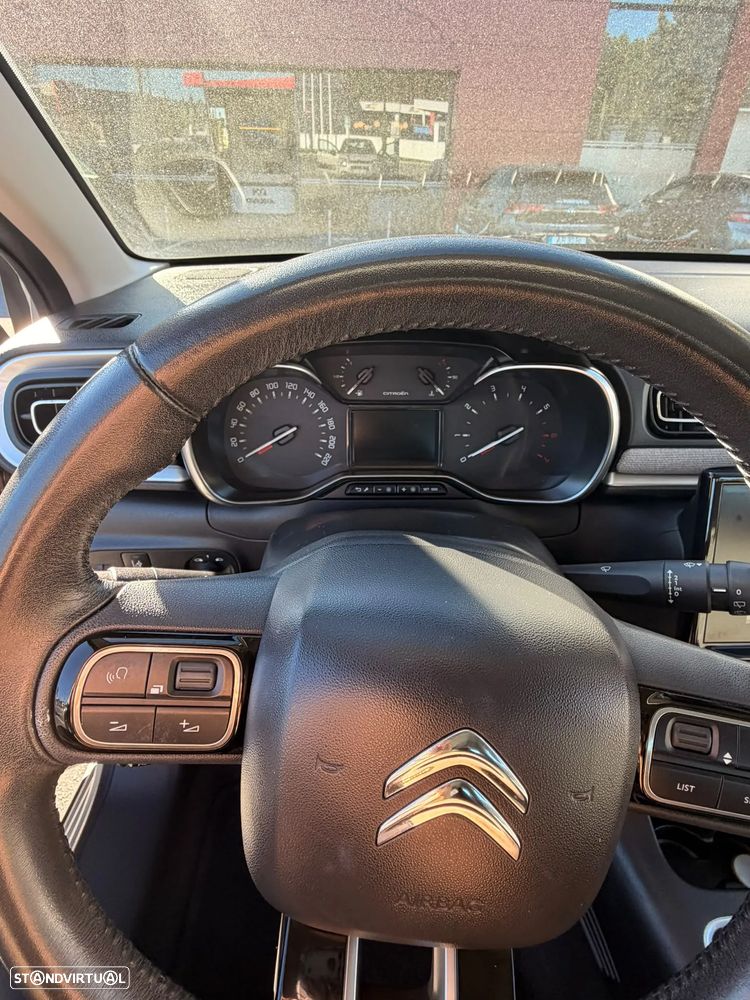 Citroën C3 1.2 PureTech Shine - 10