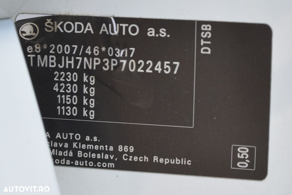 Skoda Superb 2.0 TDI DSG Premium Edition - 10