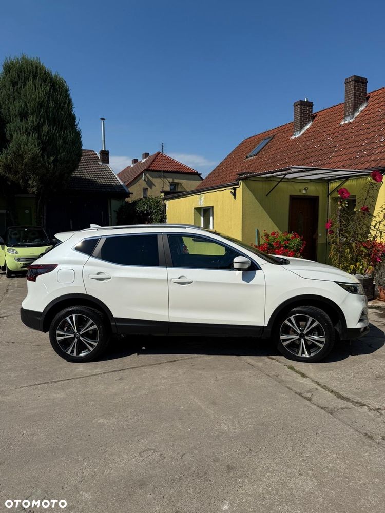Nissan Qashqai 1.3 DIG-T Visia - 2