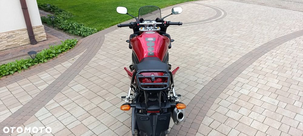 Yamaha FZ - 8