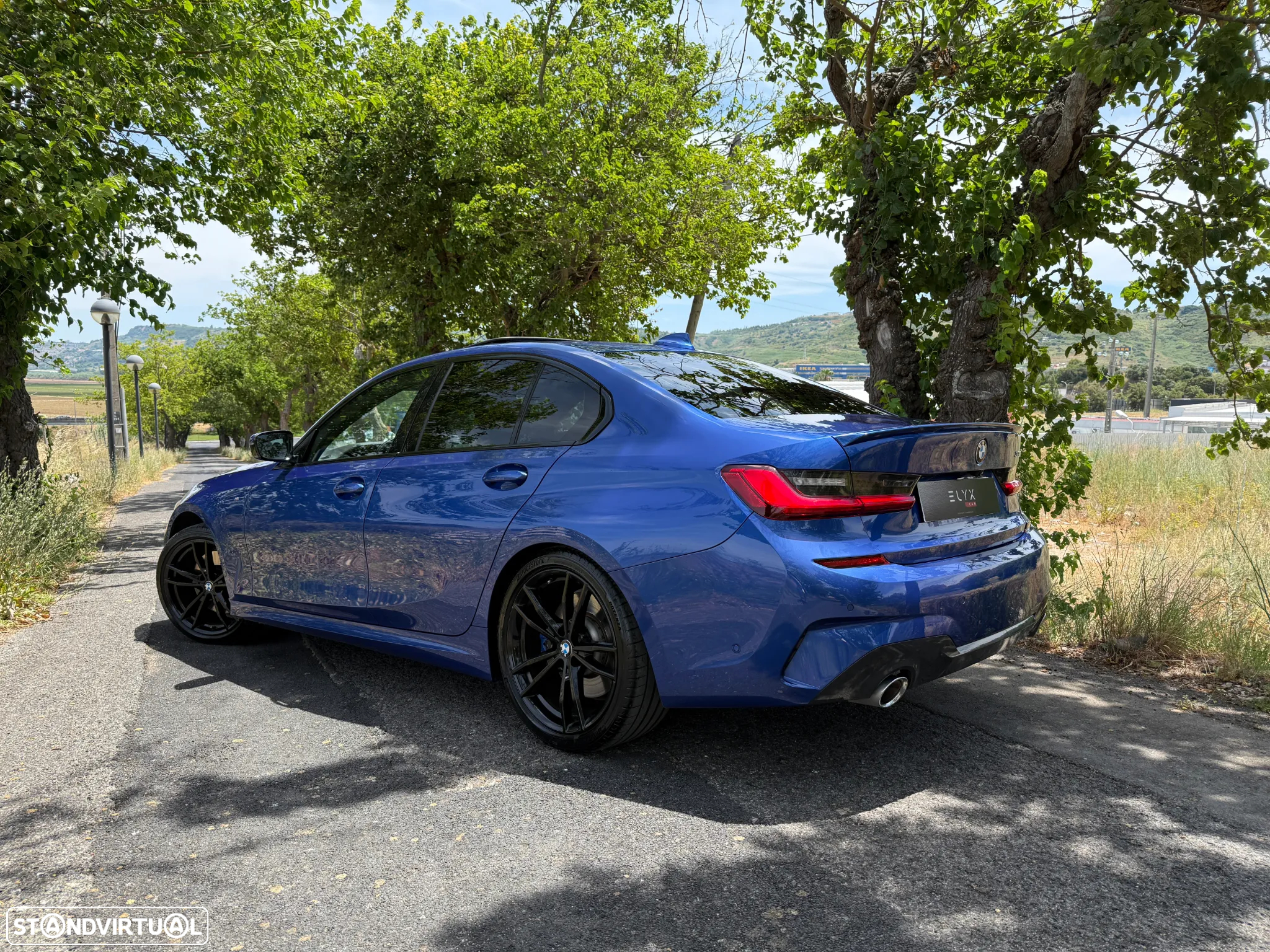 BMW 330 i Pack M Auto - 8