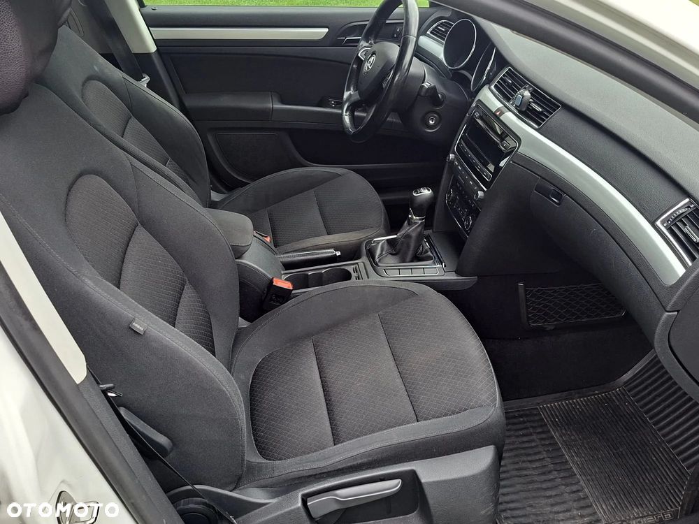 Skoda Superb 2.0 TDI Ambition - 12