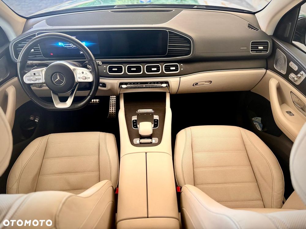Mercedes-Benz GLS - 8