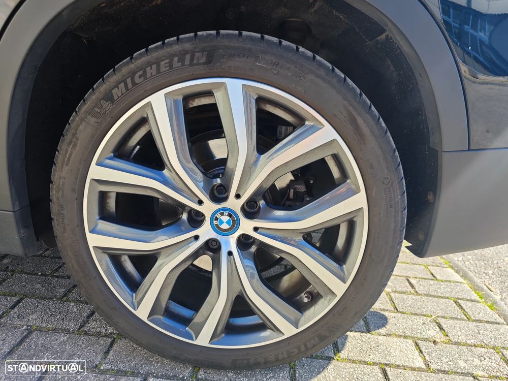 BMW X1 xDrive25e Sport Line - 12