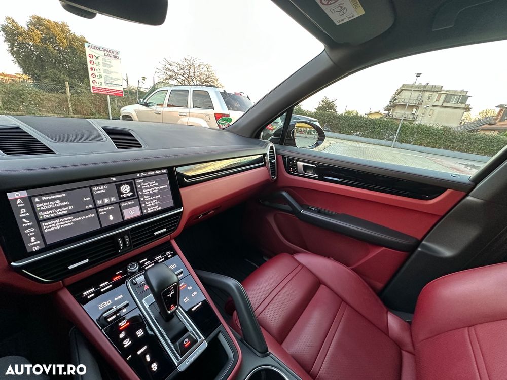 Porsche Cayenne Tiptronic S - 16