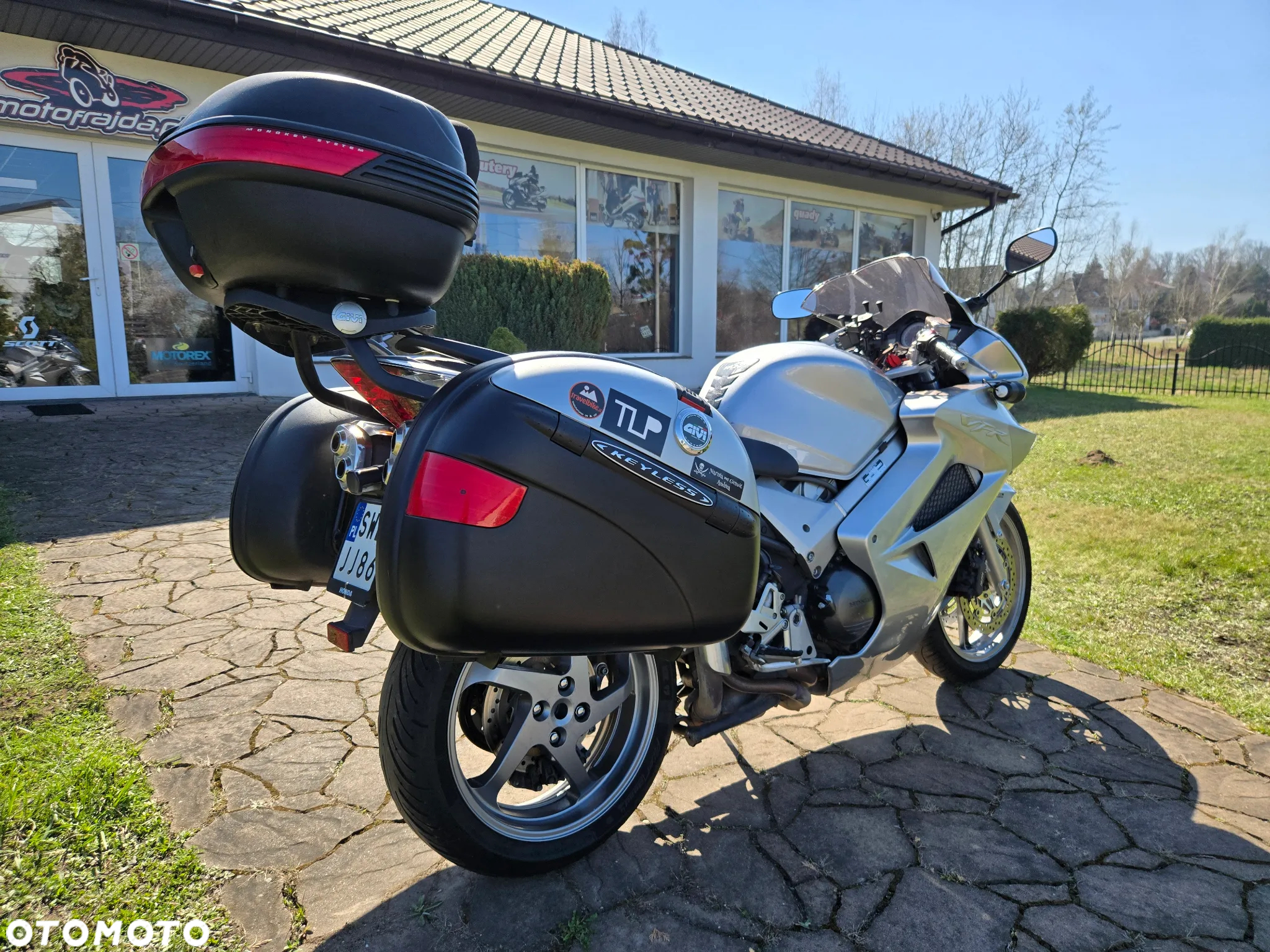 Honda VFR - 3