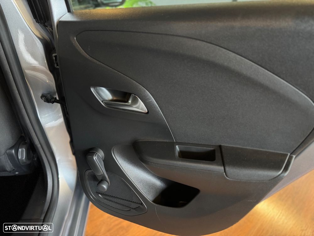 Opel Corsa 1.2 Direct Injection Turbo Auto - 29