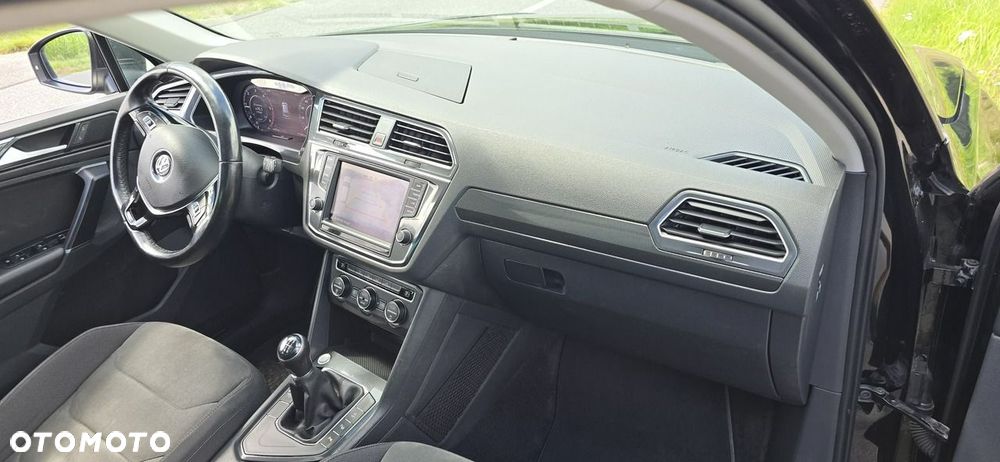 Volkswagen Tiguan - 26