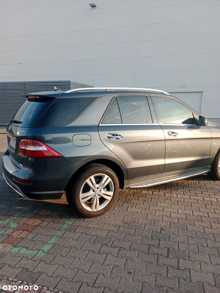 Mercedes-Benz ML - 4
