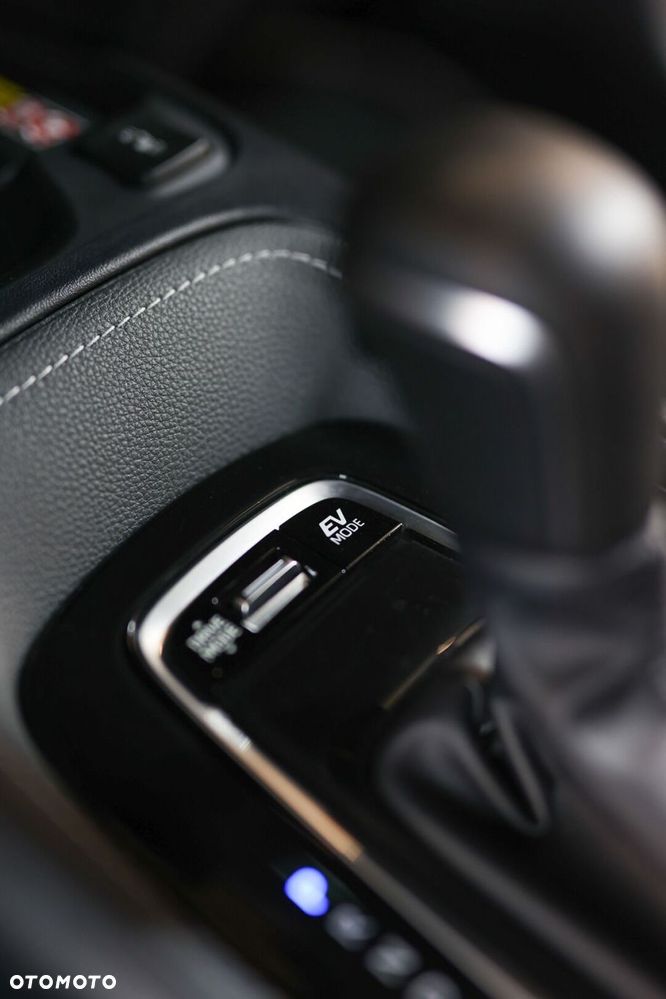 Toyota Corolla 1.8 Hybrid Style - 35