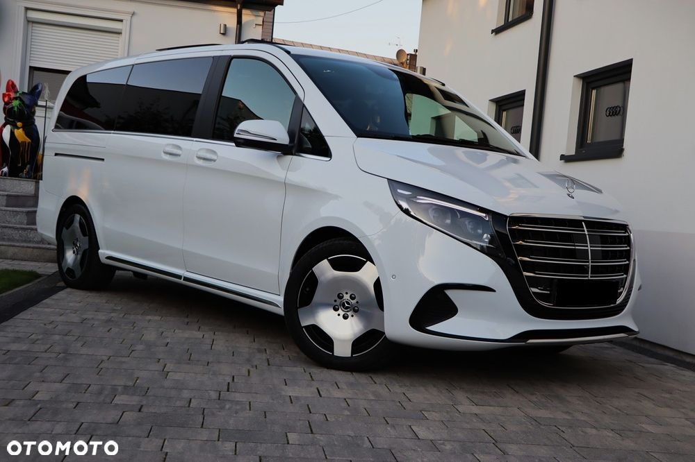 Mercedes-Benz Klasa V - 6