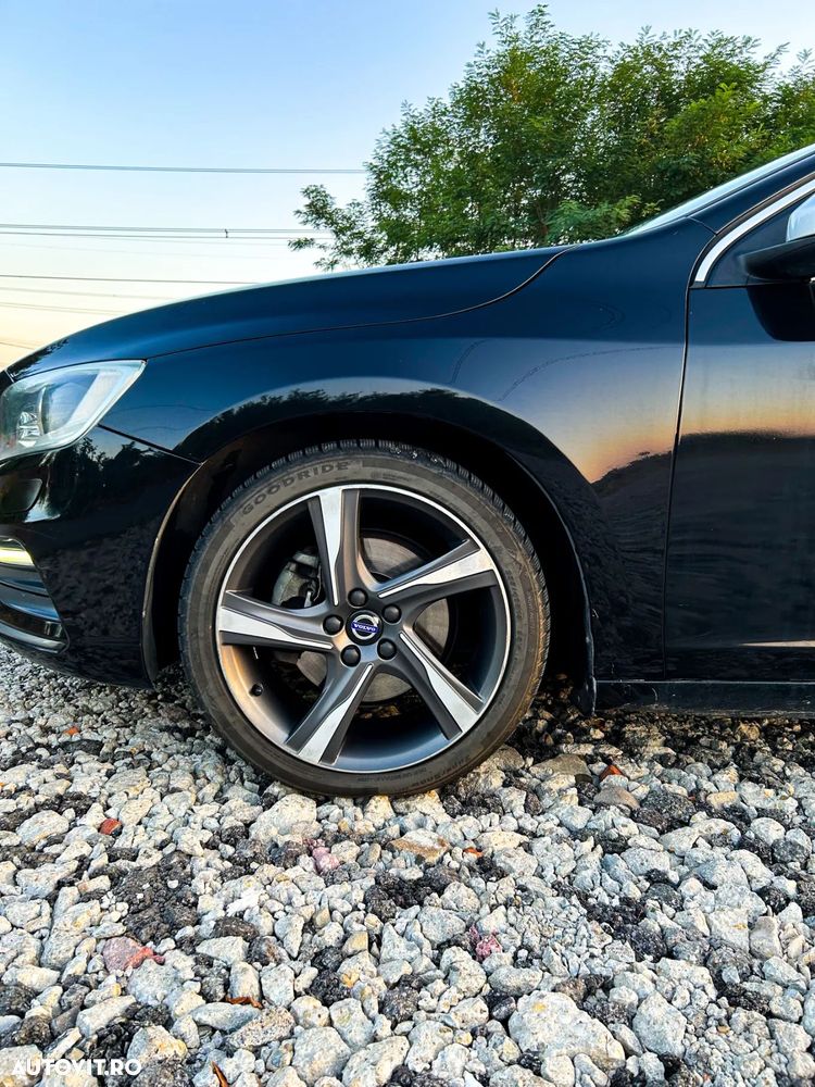 Volvo V60 D3 Geartronic R-Design - 10