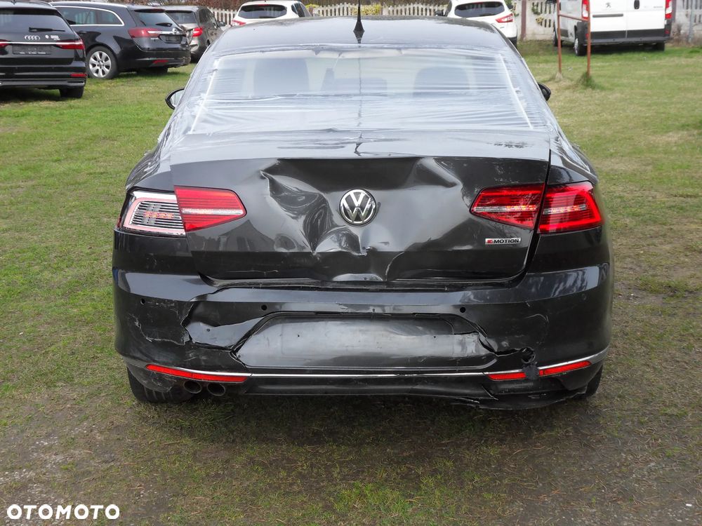 Volkswagen Passat 2.0 TDI SCR (BlueMotion Tech) 4Mot DSG Highline - 3