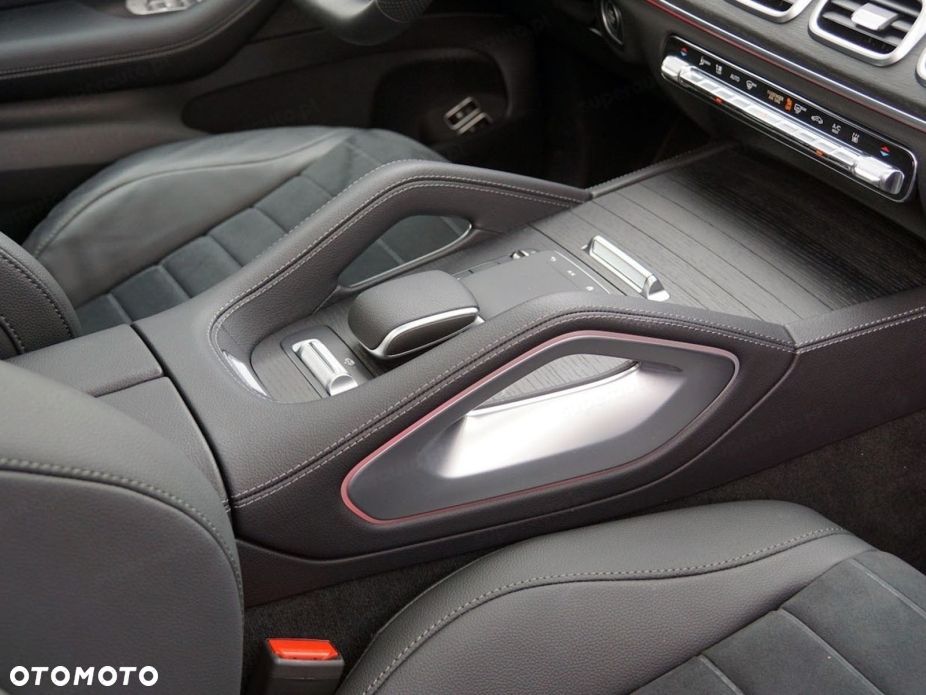 Mercedes-Benz GLE 300 d mHEV 4-Matic AMG Line - 15