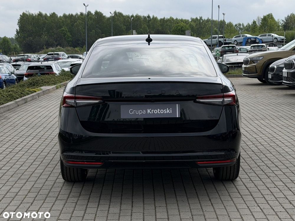 Skoda Superb 2.0 TDI SCR 4x4 Sportline DSG - 6
