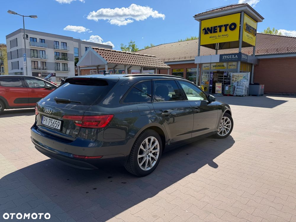 Audi A4 Avant - 4
