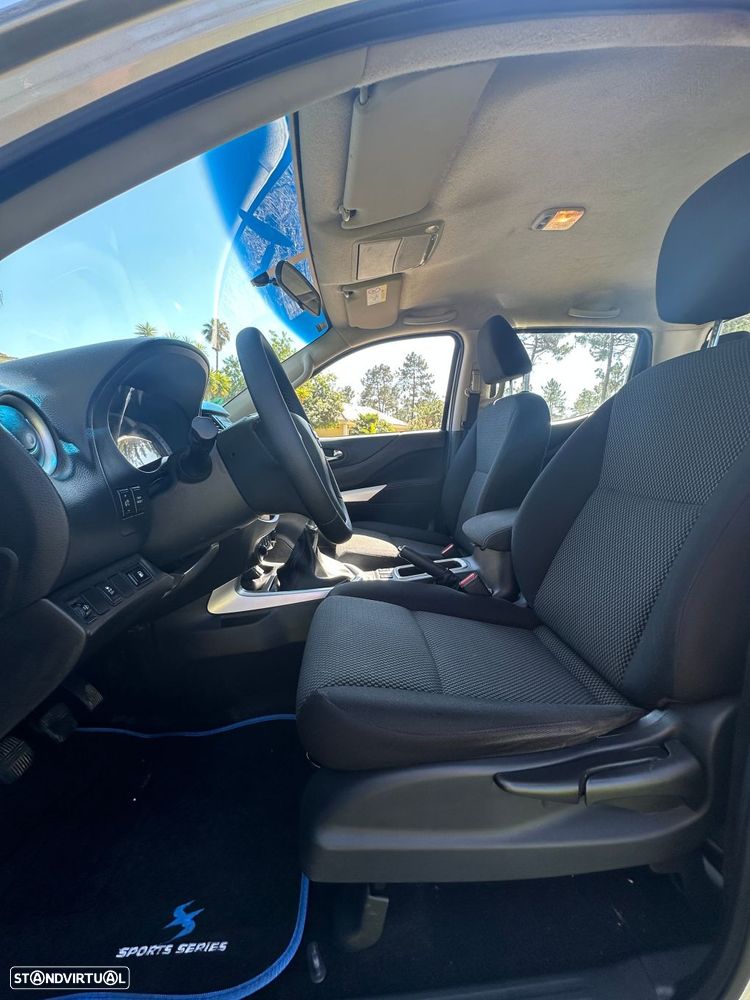 Nissan Navara 2.3 dCi CD 4WD Acenta - 8