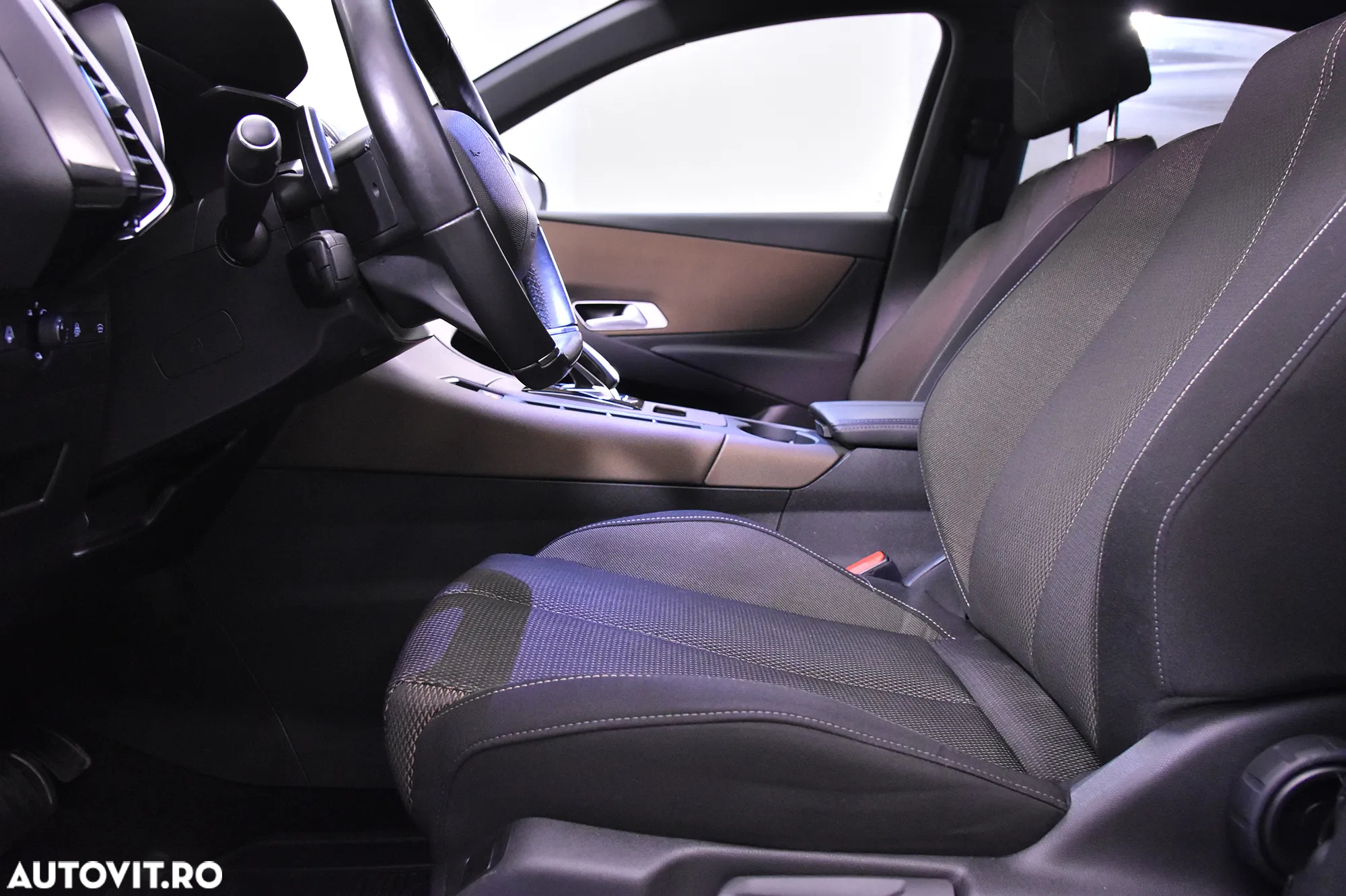 DS Automobiles DS 7 Crossback - 21
