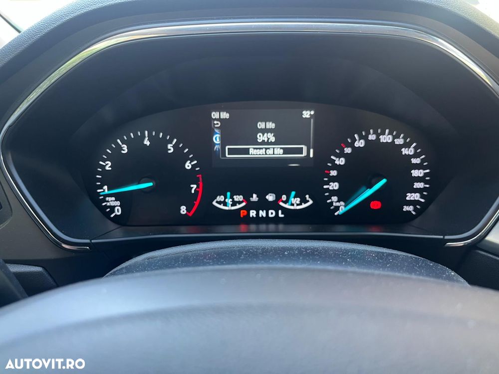 Ford Focus 1.0 EcoBoost MHEV Titanium - 2