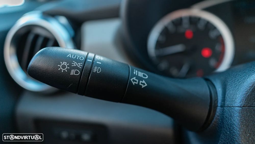 Nissan Micra 0.9 IG-T N-Connecta S/S - 19