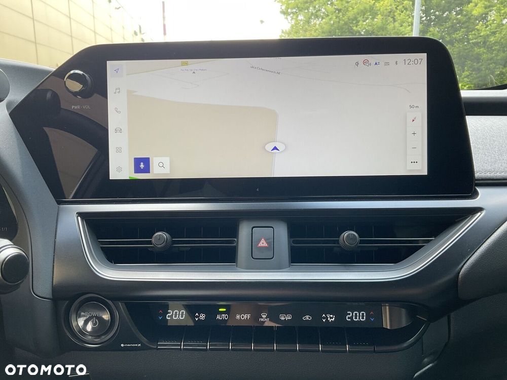 Lexus UX 300h F Sport Design - 27