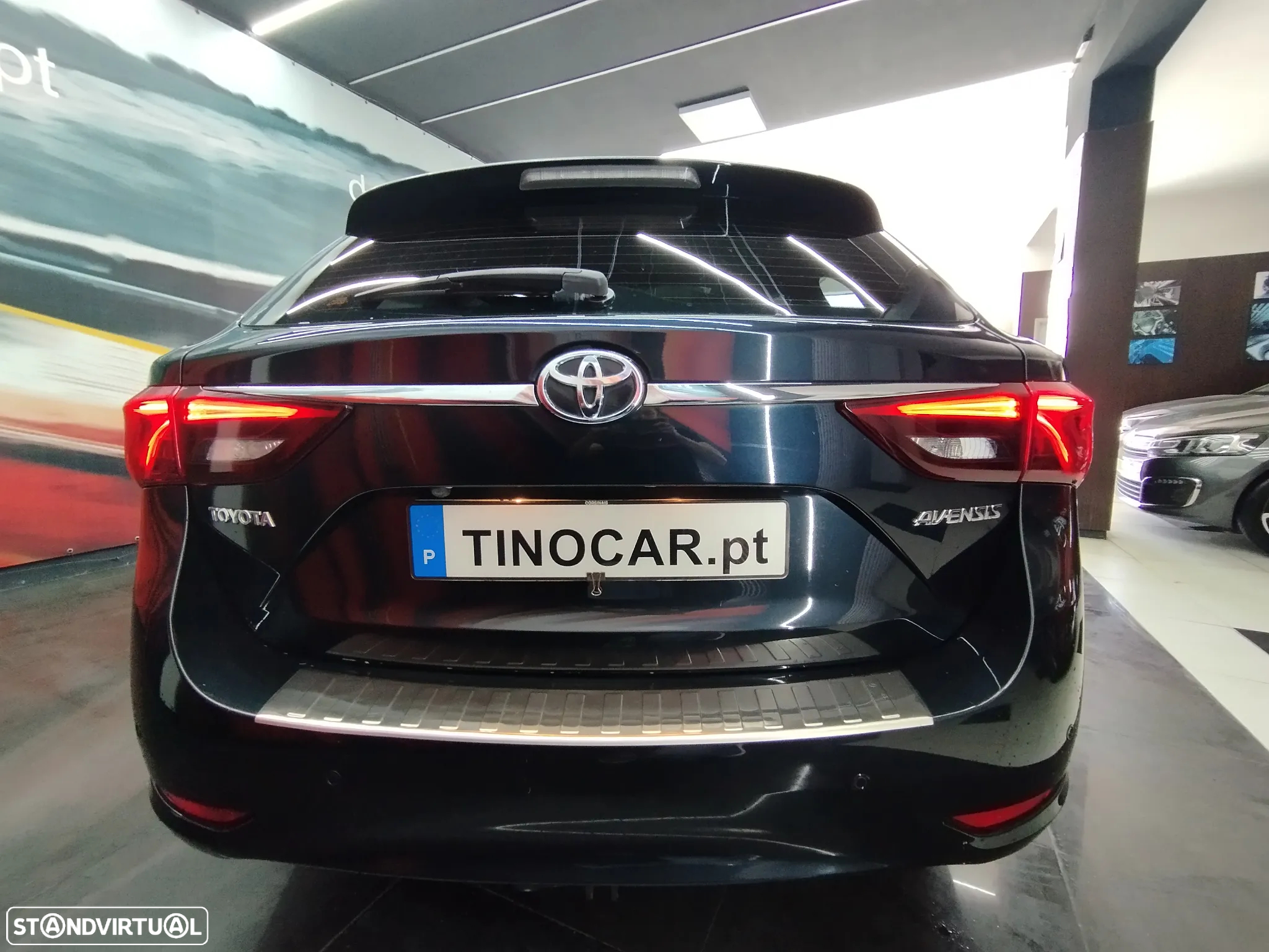 Toyota Avensis Touring Sports 1.6 D-4D - 11