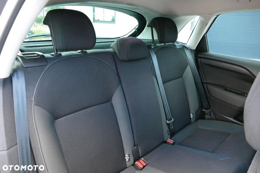 Citroën C4 1.2 e-THP Exclusive - 36
