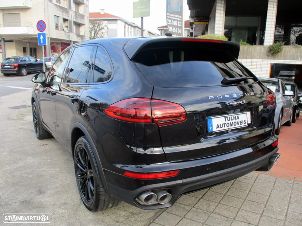 Porsche Cayenne S - 5