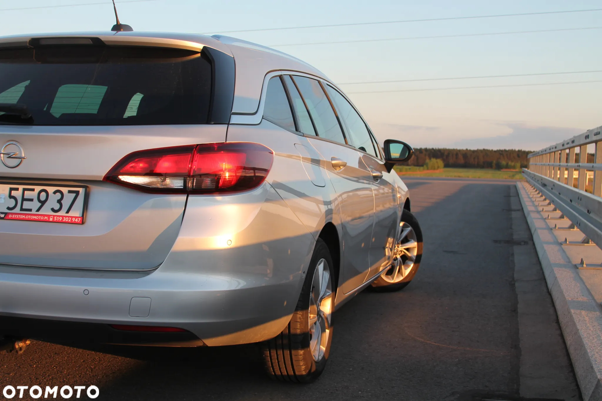 Opel Astra V 1.2 T Elegance S&S - 5