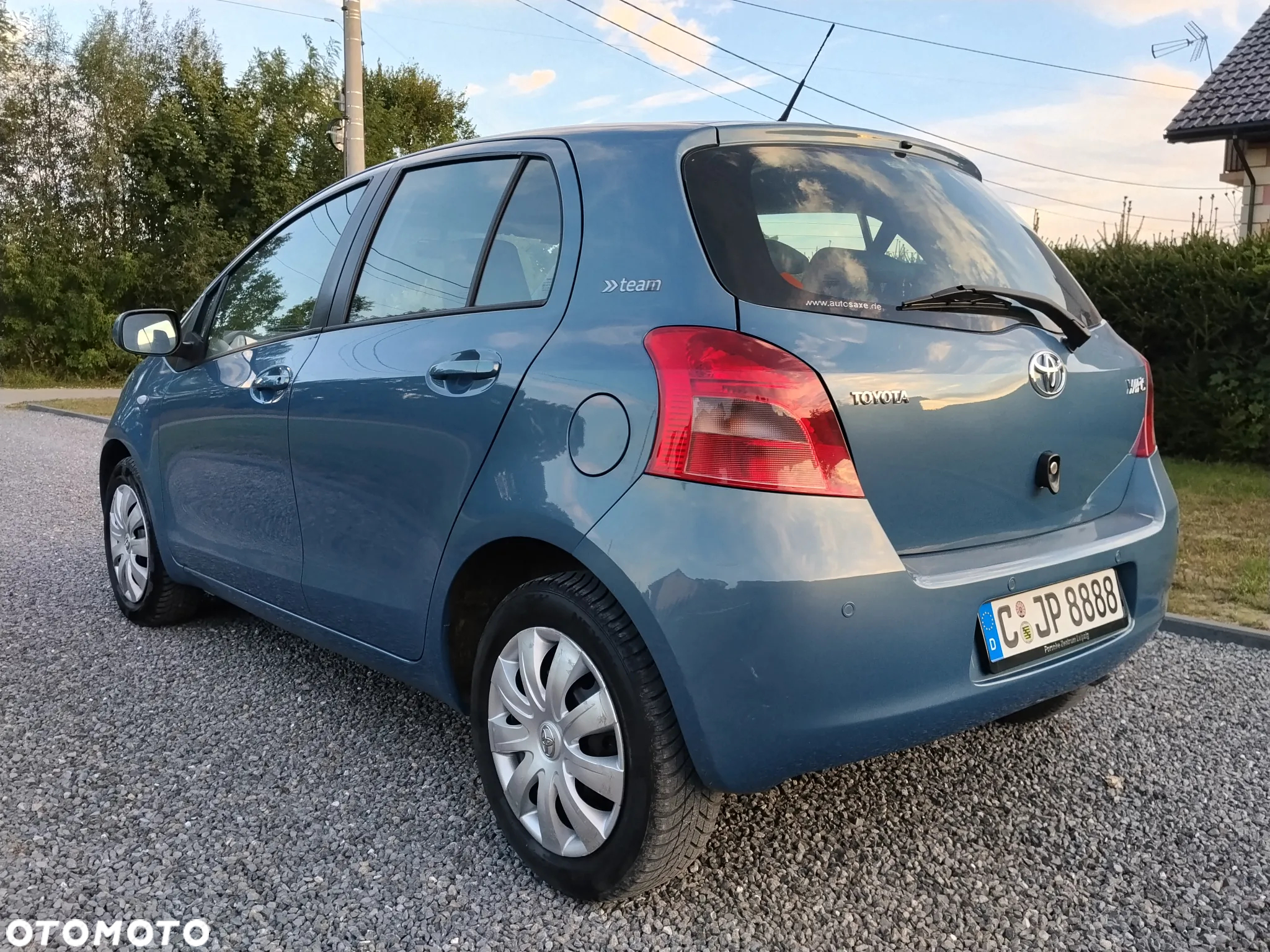 Toyota Yaris 1.3 VVT-i Sol - 3