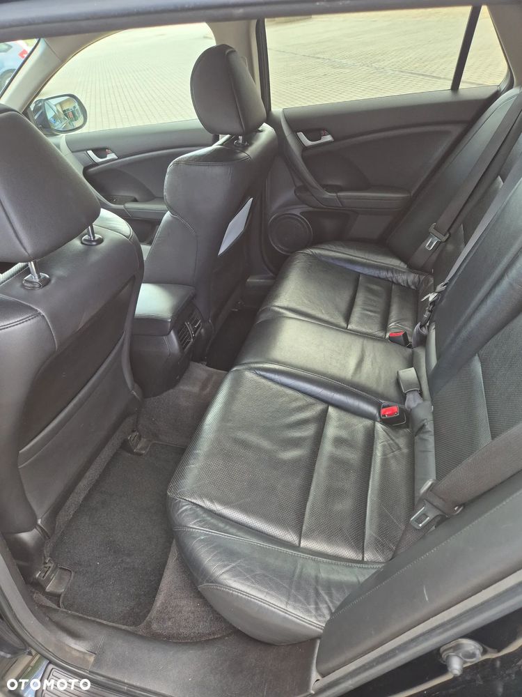 Honda Accord 2.0 Executive Nav - 7