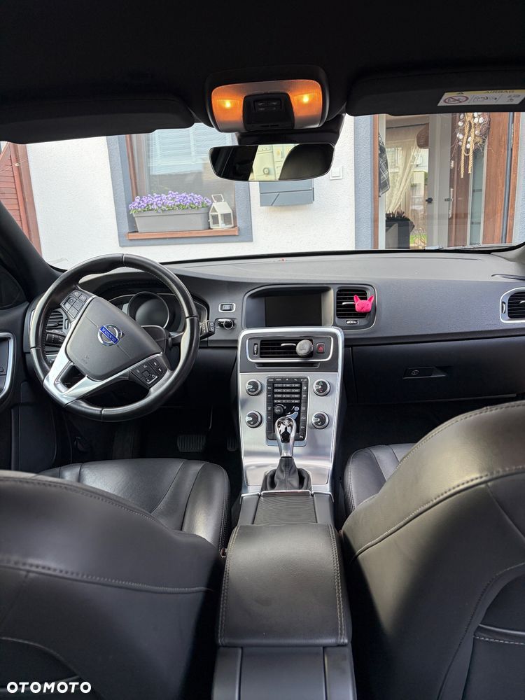 Volvo V60 Cross Country D4 Drive-E Summum - 29