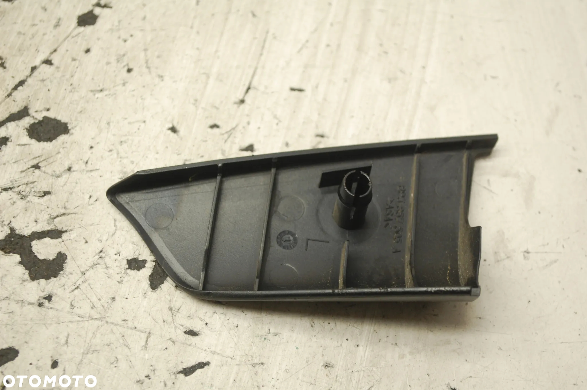 OSŁONA RAMKA PRAWA LEWA LUSTERKA 8P3857506 8P3857505A AUDI A3 8P 3D - 4