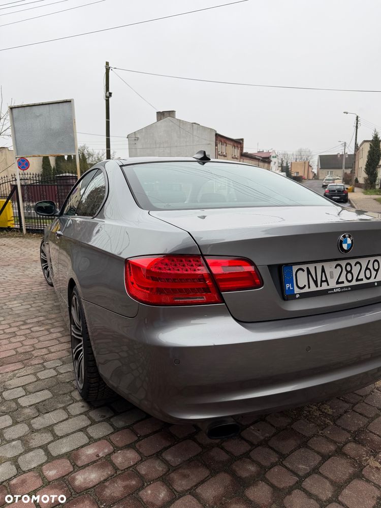 BMW Seria 3 320d - 5