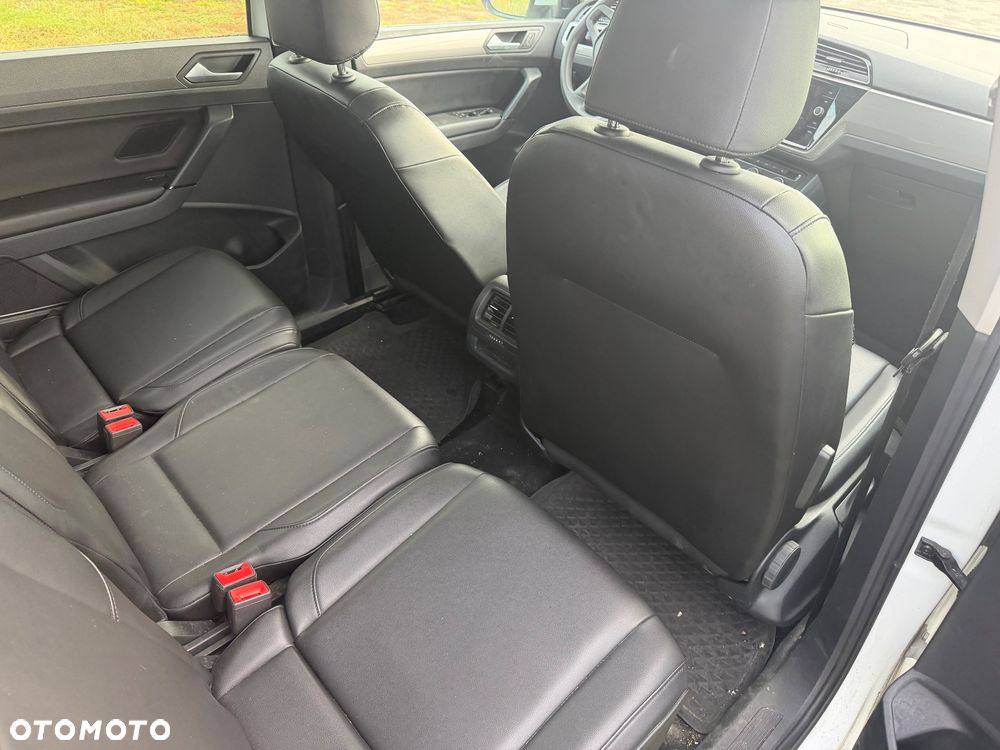 Volkswagen Touran - 14