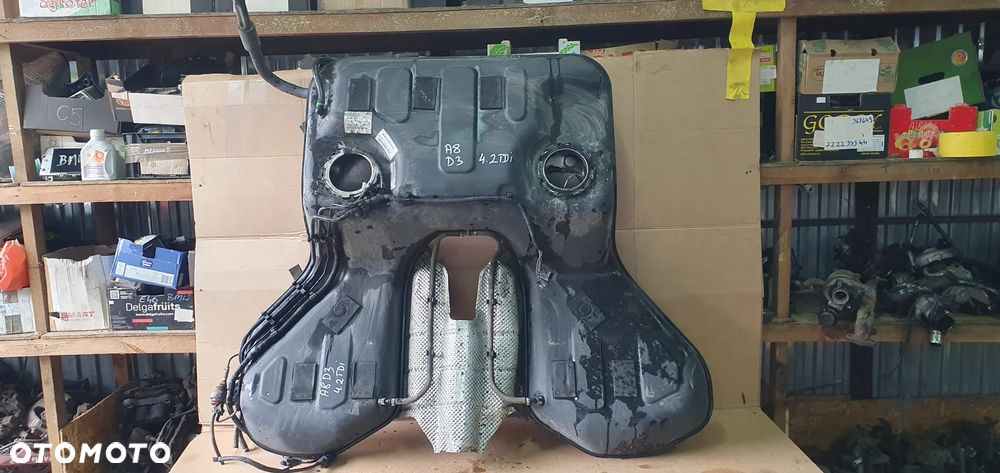 Zbiornik paliwa Audi A8 D3 4E0201021M - 1