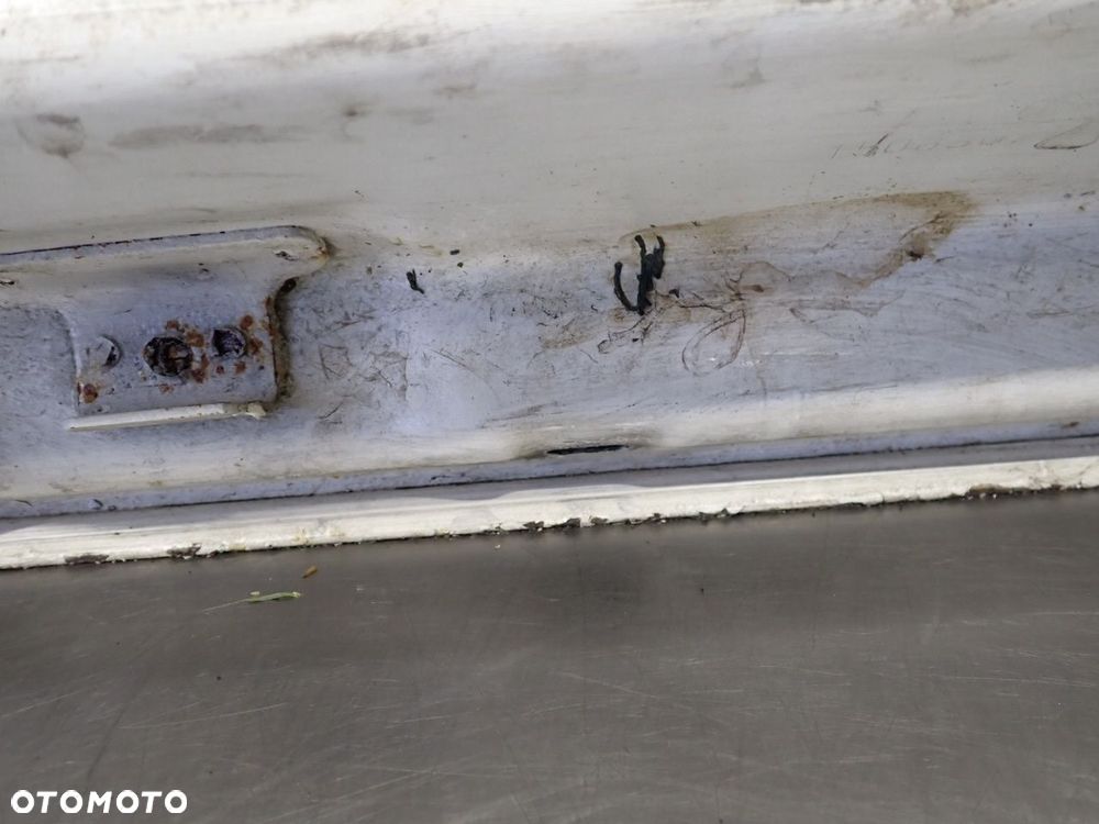 DRZWI LEWY PRZÓD SKODA PRAKTIK - 10