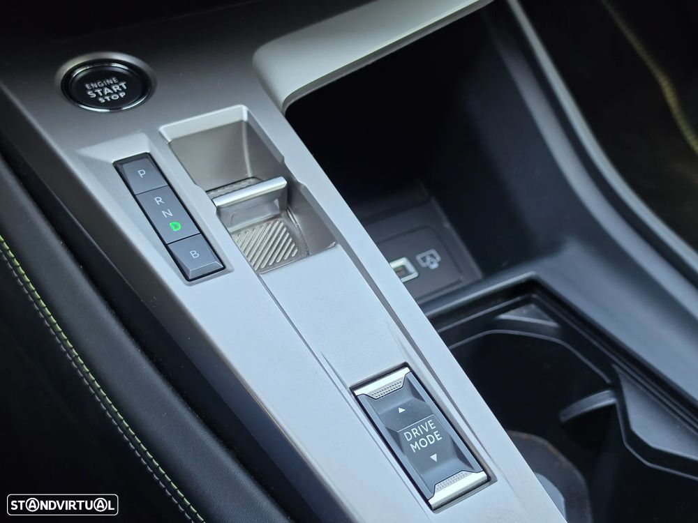 Peugeot 408 225 e-EAT8 GT - 22