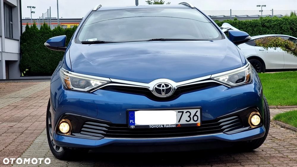 Toyota Auris 1.6 Premium MS - 13