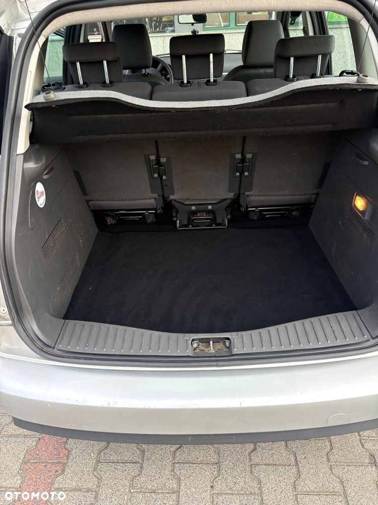 Ford Focus C-Max 1.6 TDCi Ambiente - 2