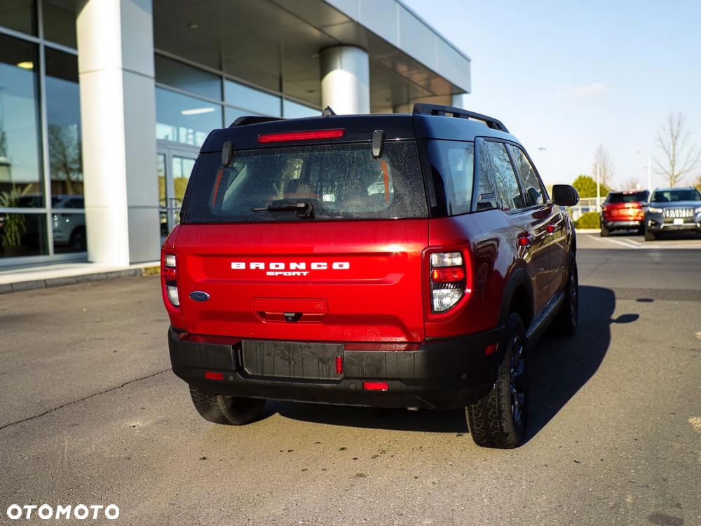 Ford Bronco - 3