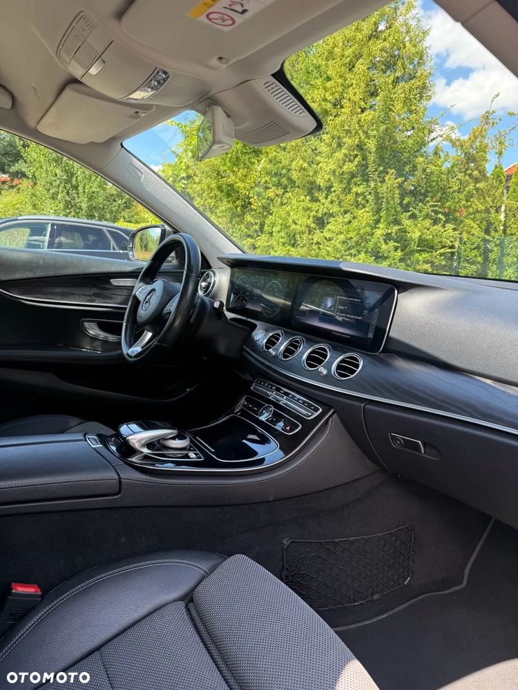 Mercedes-Benz Klasa E 220 d 9G-TRONIC - 9