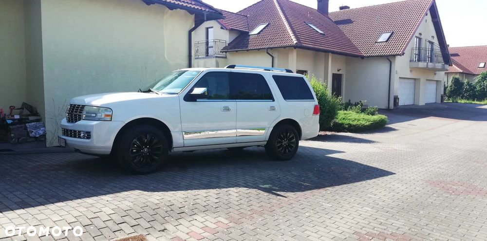 Lincoln Navigator 5.4 L 4x4 - 3