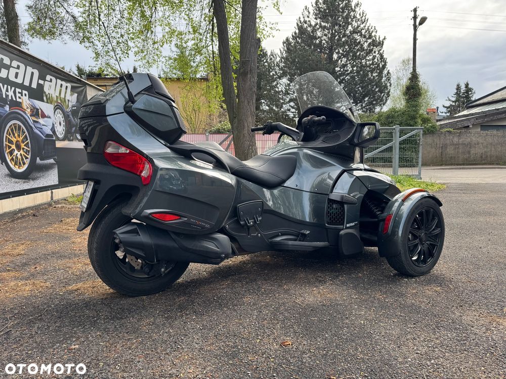 Can-Am Spyder - 5