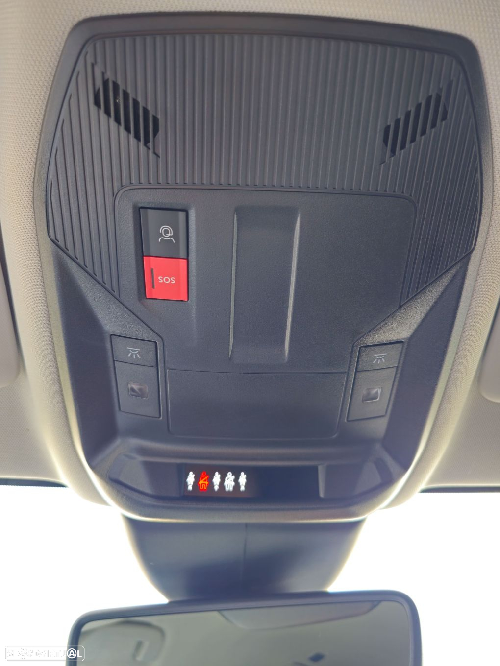 Peugeot 408 1.2 PureTech Allure EAT8 - 21