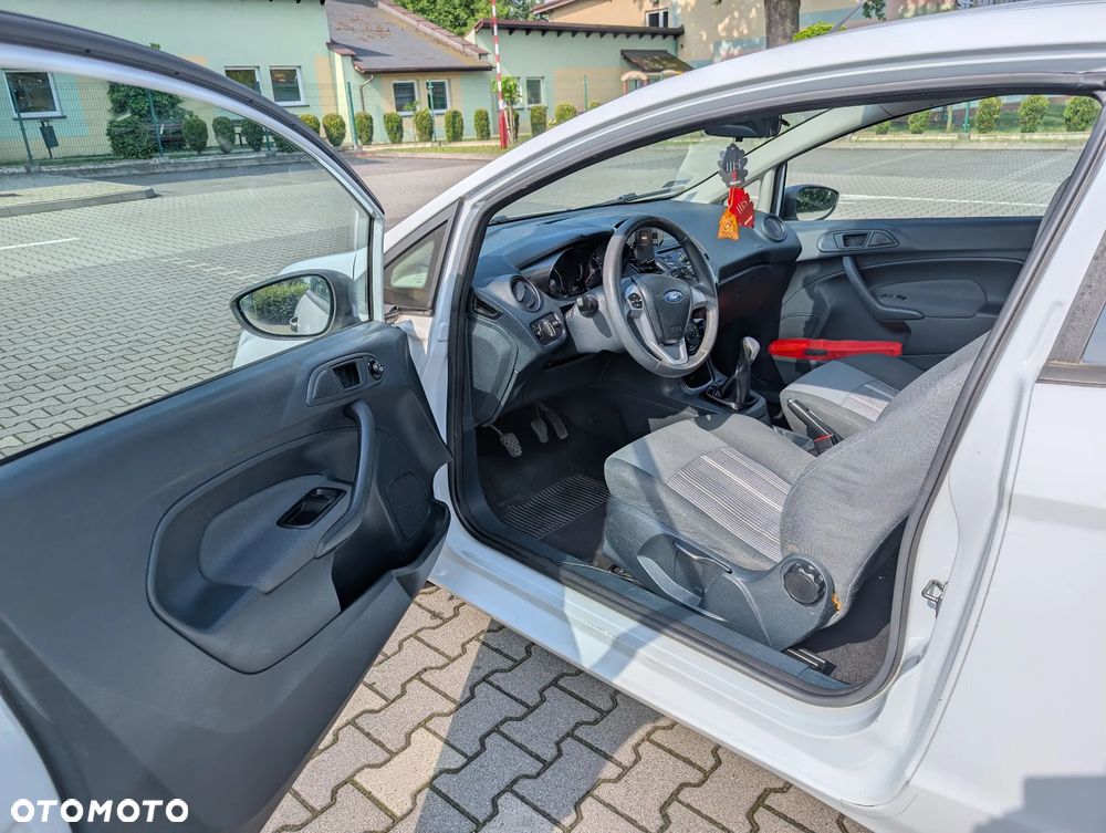 Ford Fiesta 1.4 TDCi Ambiente - 15